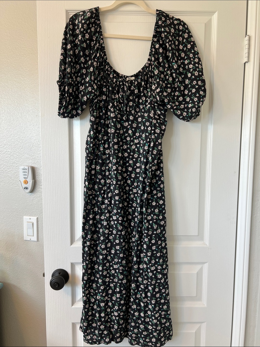 NWOT Billabong Black  Dress with Pink and Green Floral Print size XL